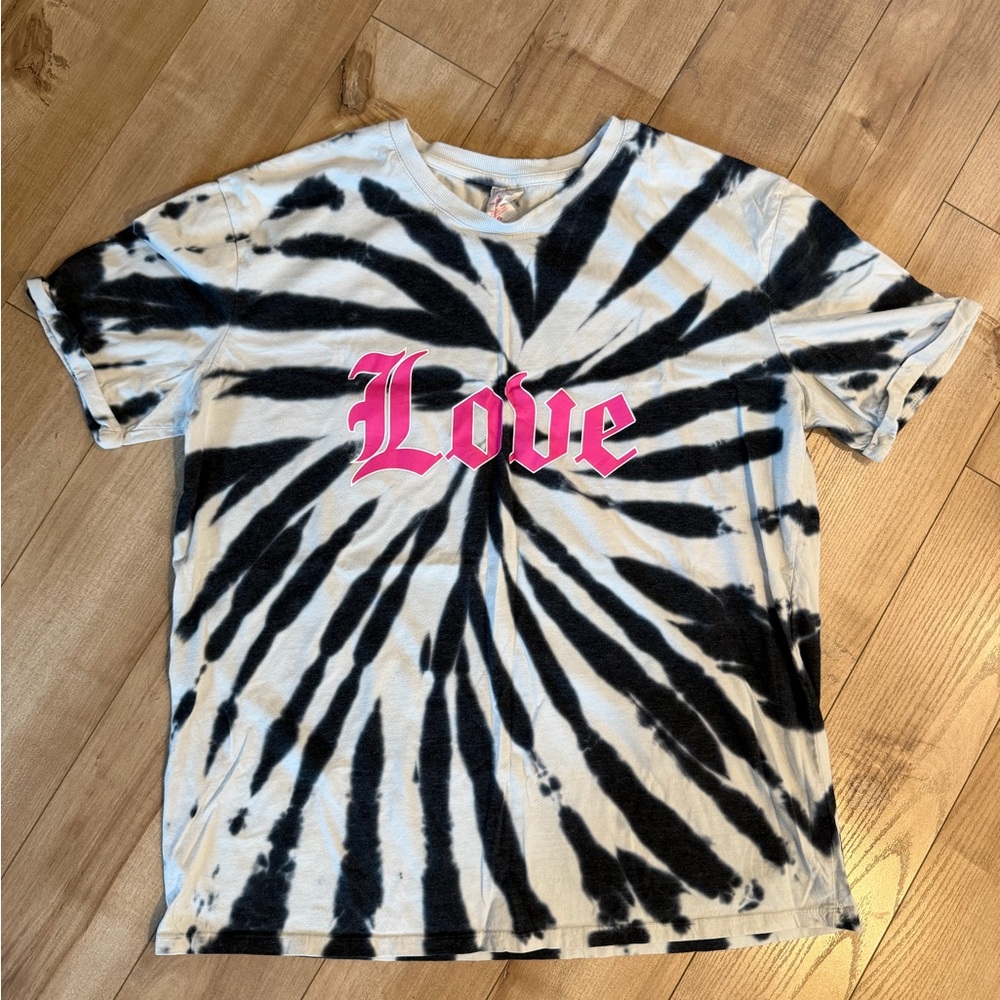 No Boundaries Black and White Tie-Dye Love Tee